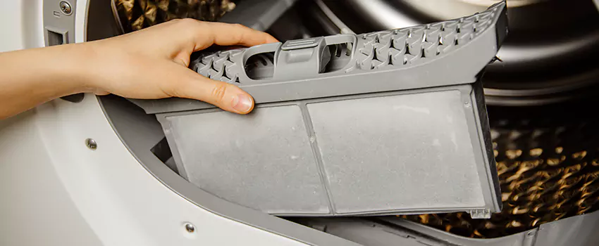 Signs Of A Clogged Dryer Lint Trap in Royal Palm Beach, Florida
